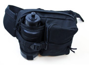 101INC Fanny pack med flaska Svart