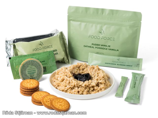 Food Force frukostpaket vaniljgröt frystorkad med tillbehör friluftsmat och snacks