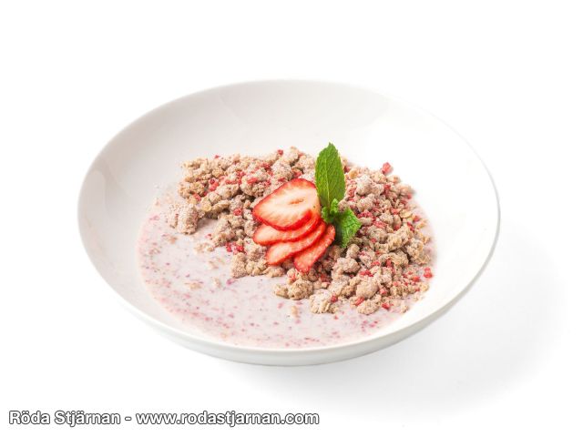 Food Force Granola muesli med jordgubbe frystorkad friluftsmat och snacks